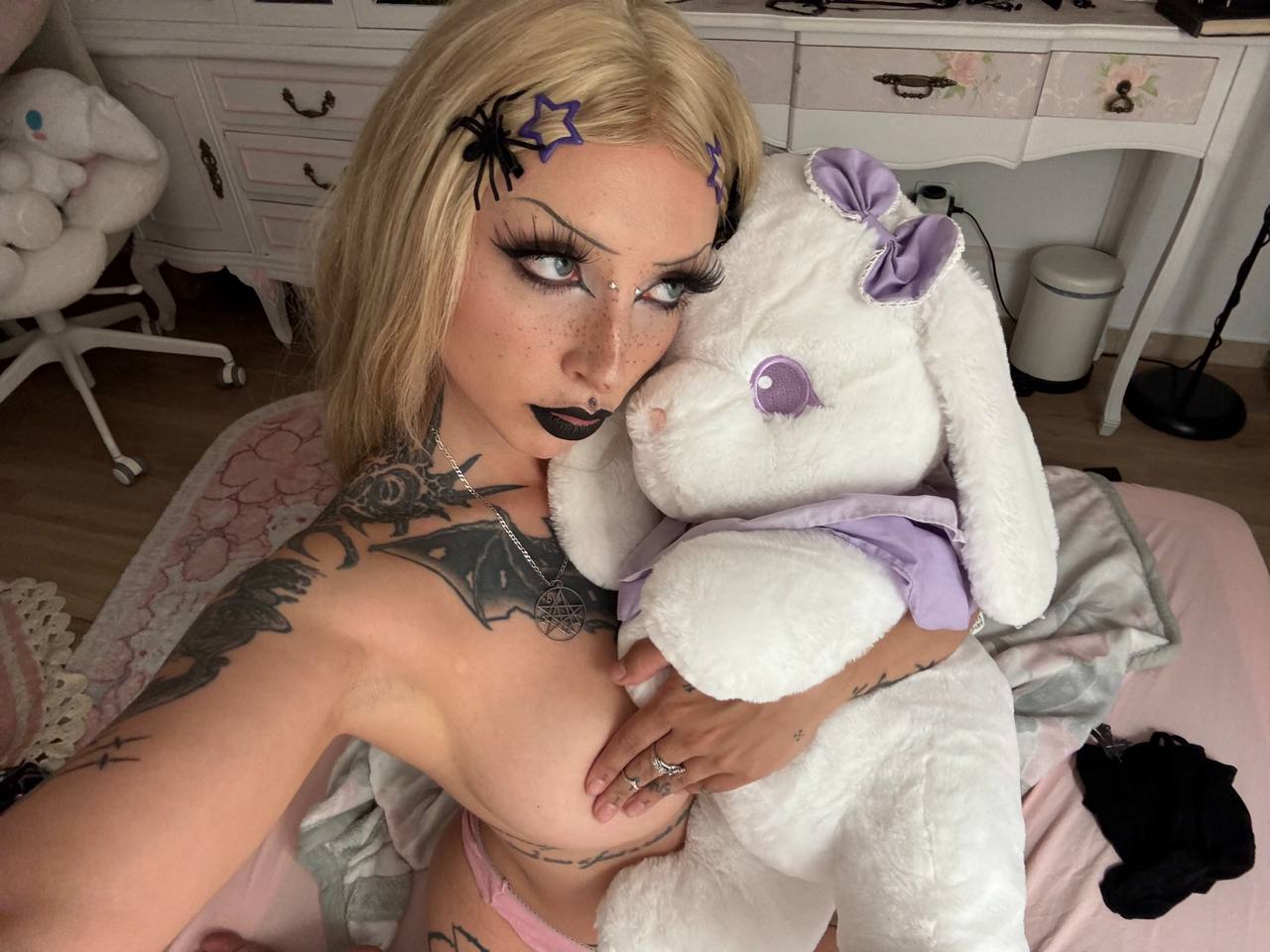 clairegoth